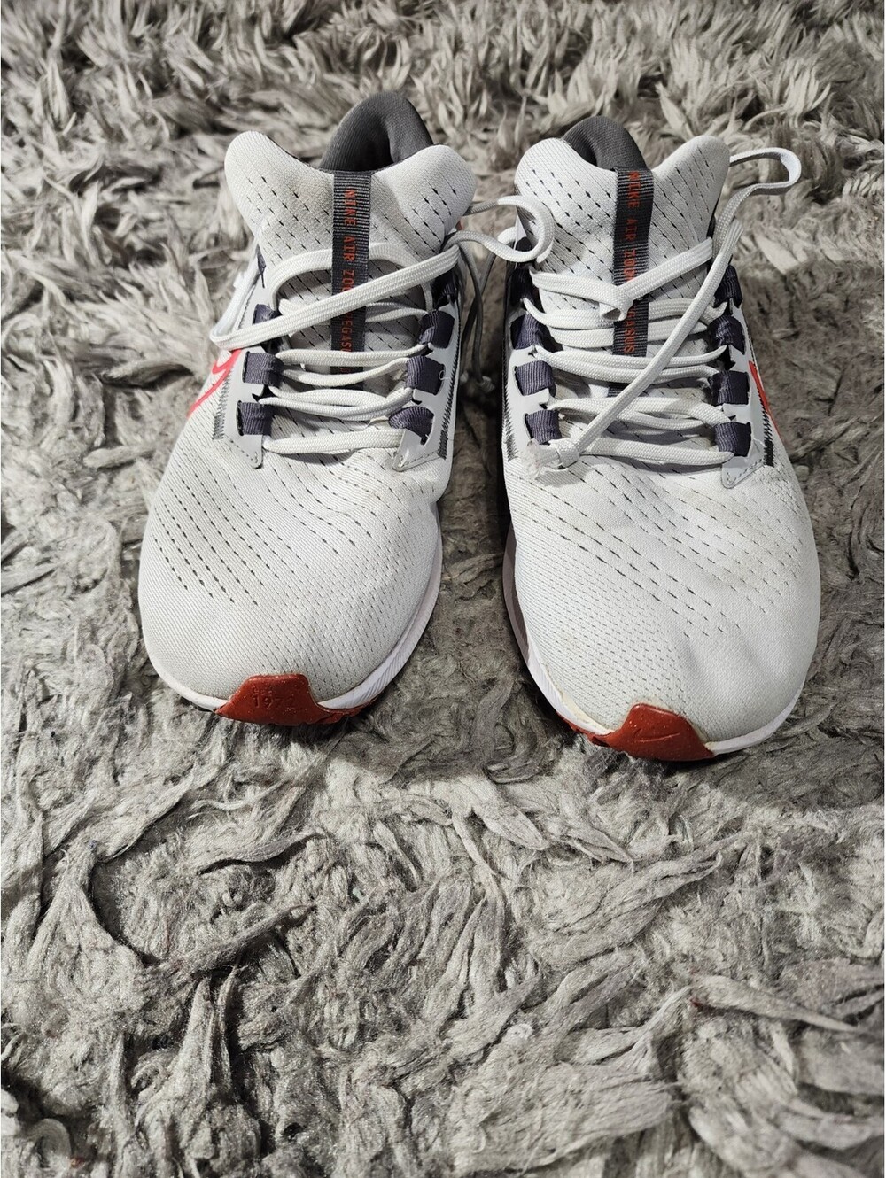 Size 10 - Nike Running Air Zoom Pegasus 38 Pure Platinum Chile Red CW356-004